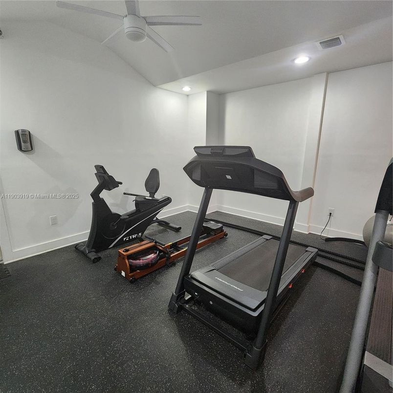 Fitness Equipment, Interior, Recessed Lighting
