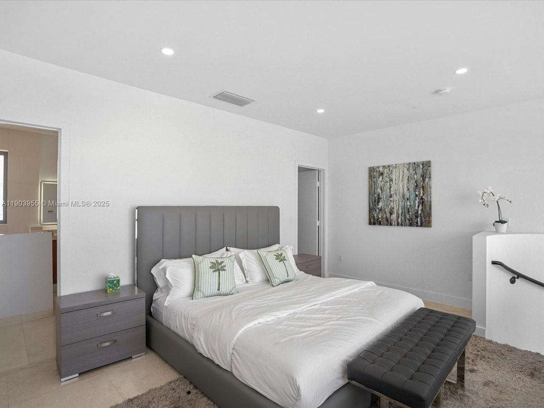 Bedroom, Interior, Recessed Lighting