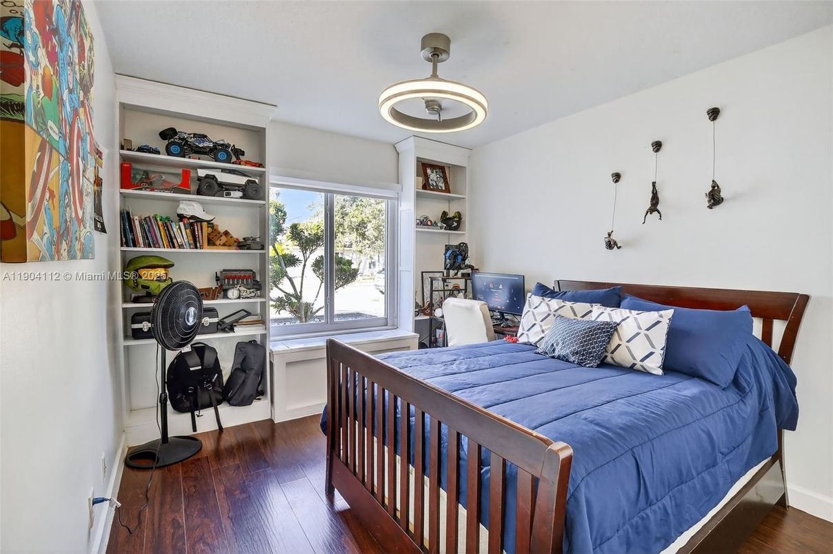 Bedroom, Home Office, Interior, Wood Texture Flooring