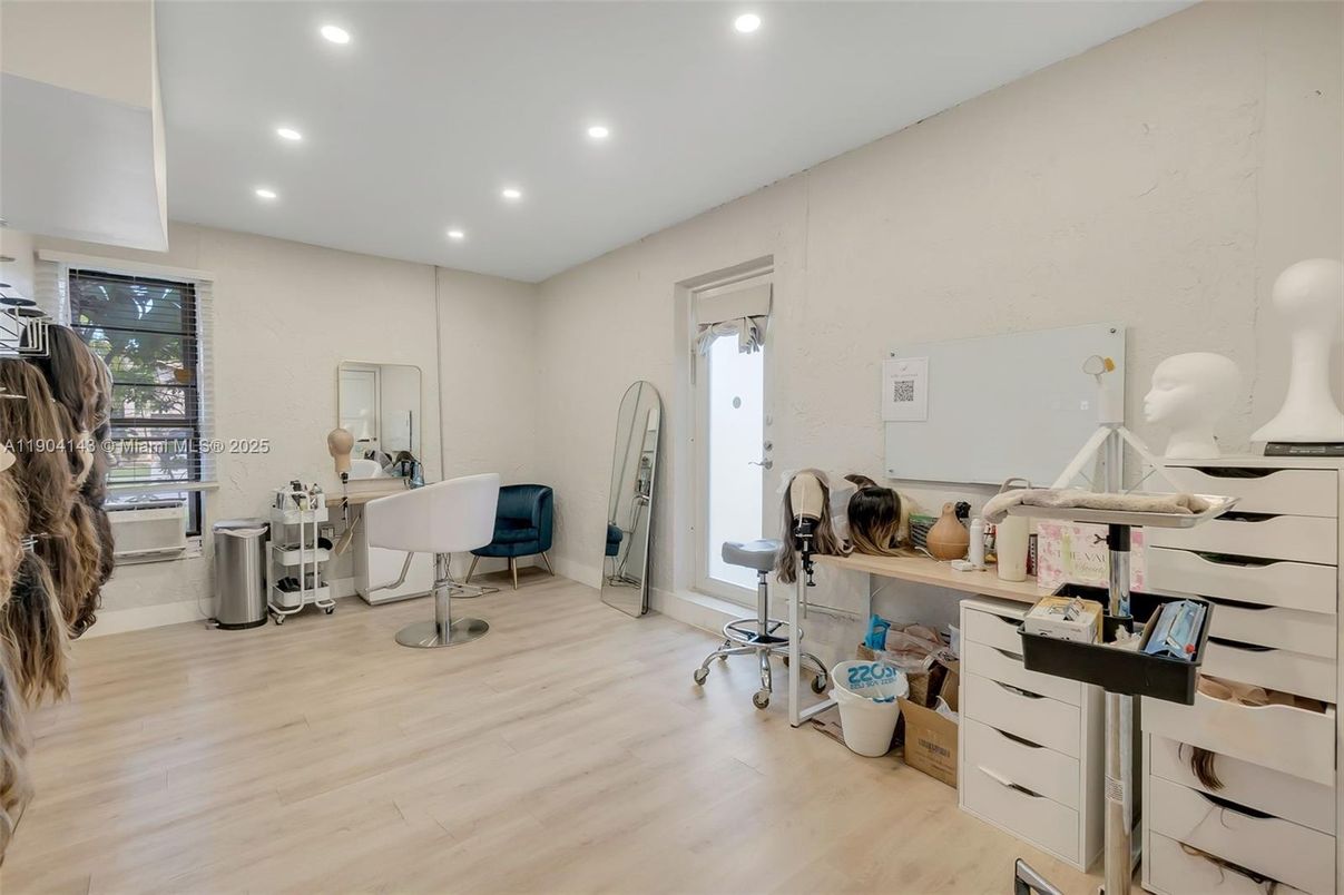 Home Office, Interior, Recessed Lighting, Wood Texture Flooring