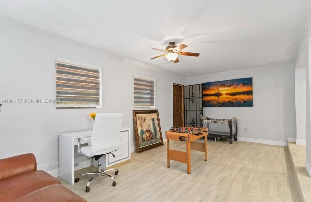 Game Room, Home Office, Interior, Wood Texture Flooring