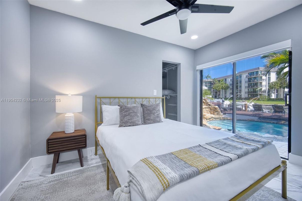 Bedroom, Interior, Recessed Lighting