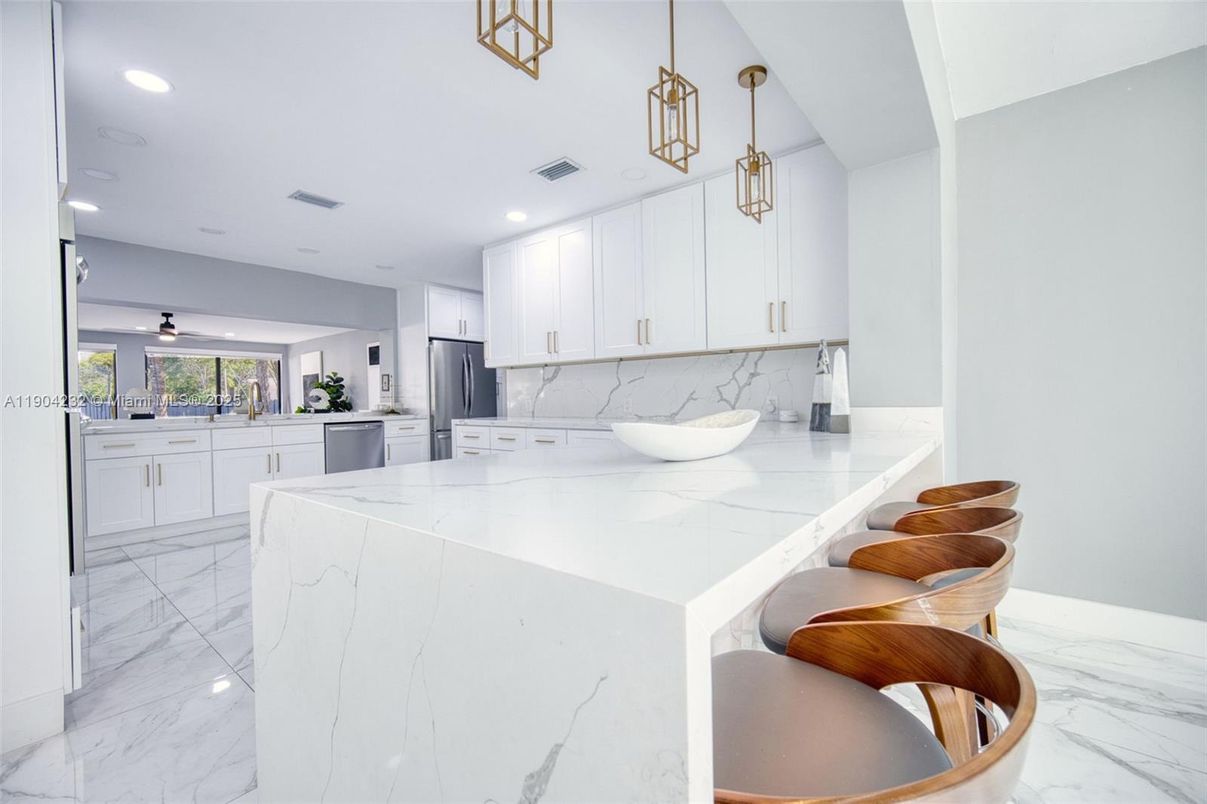 Interior, Kitchen, Marble, Pendant Lights, Recessed Lighting