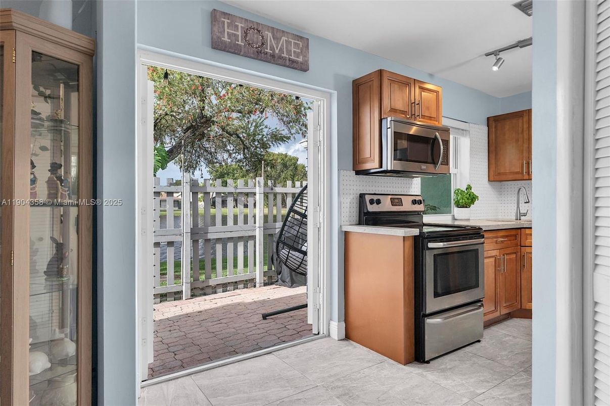 Interior, Kitchen, Stainless Steel Appliances
