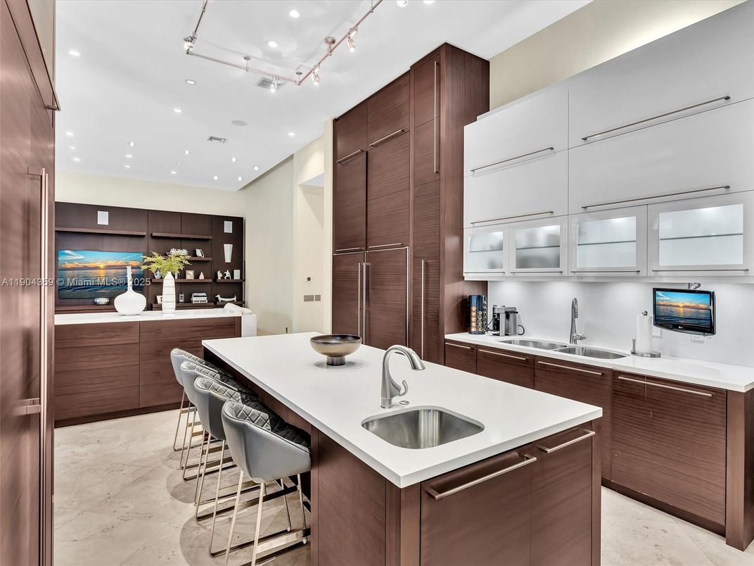 Interior, Kitchen, Recessed Lighting