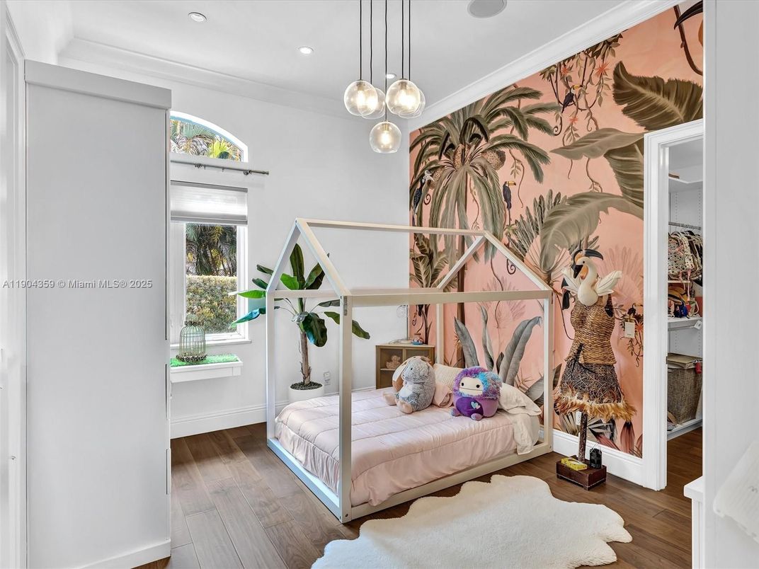 Bedroom, Interior, Pendant Lights, Recessed Lighting, Wood Texture Flooring