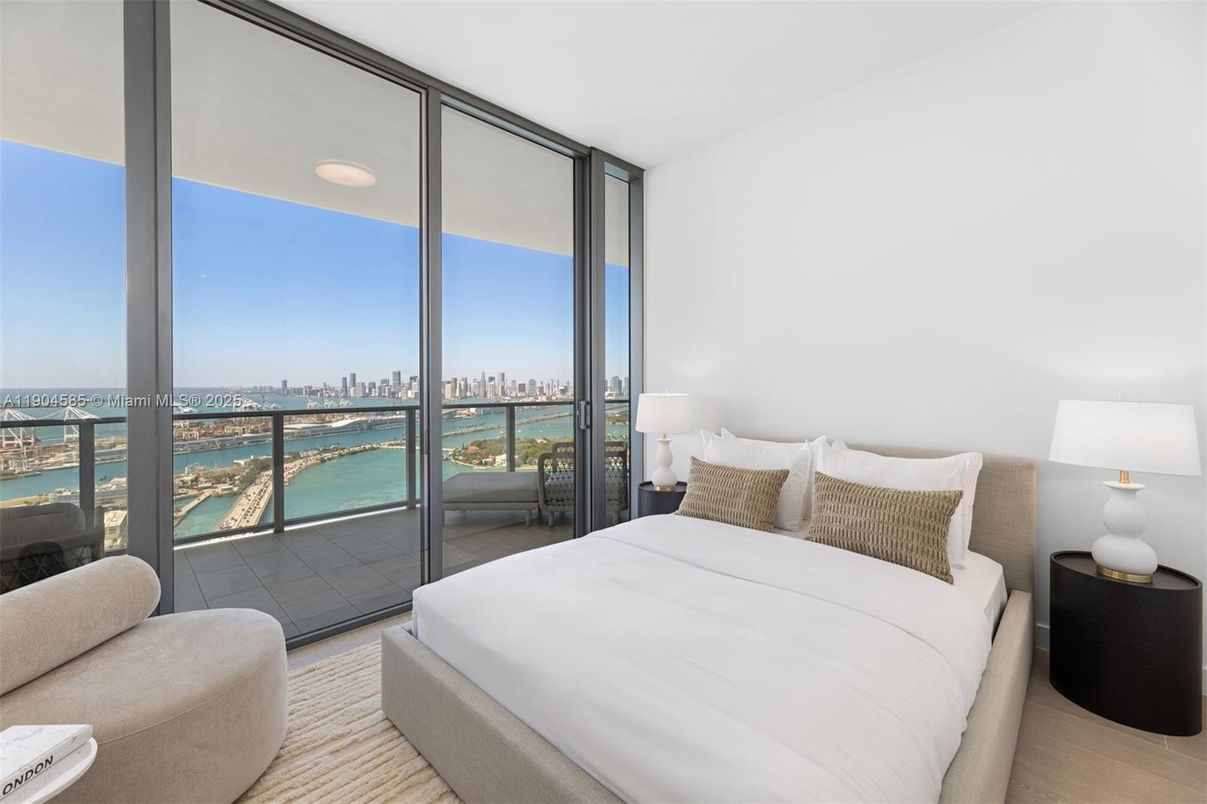 Bedroom, Interior, Water, Wood Texture Flooring