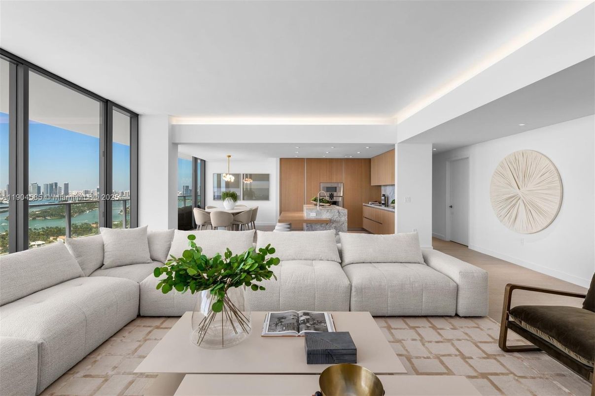 Dining room, Interior, Kitchen, Living room, Pendant Lights, Recessed Lighting, Stainless Steel Appliances, Water