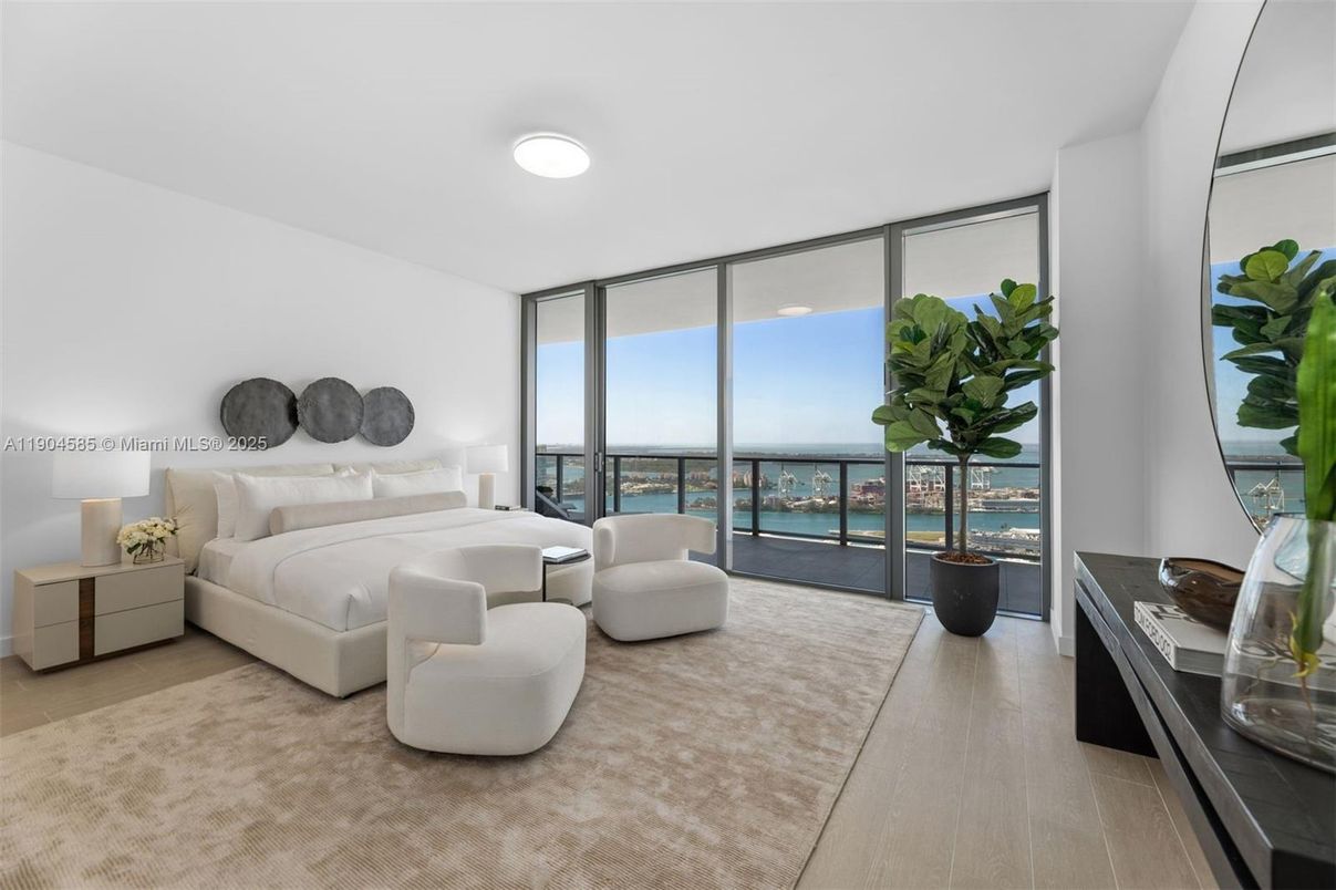 Bedroom, Interior, Water