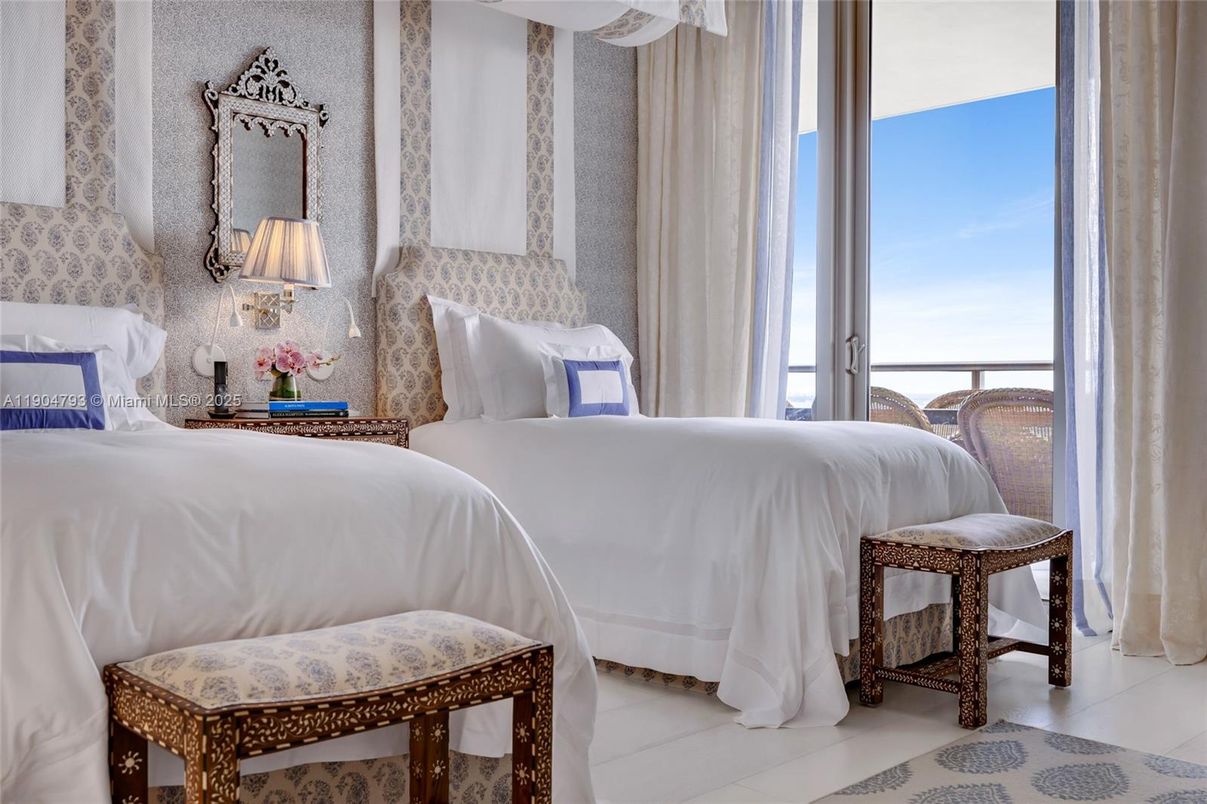 Bedroom, Interior, Water