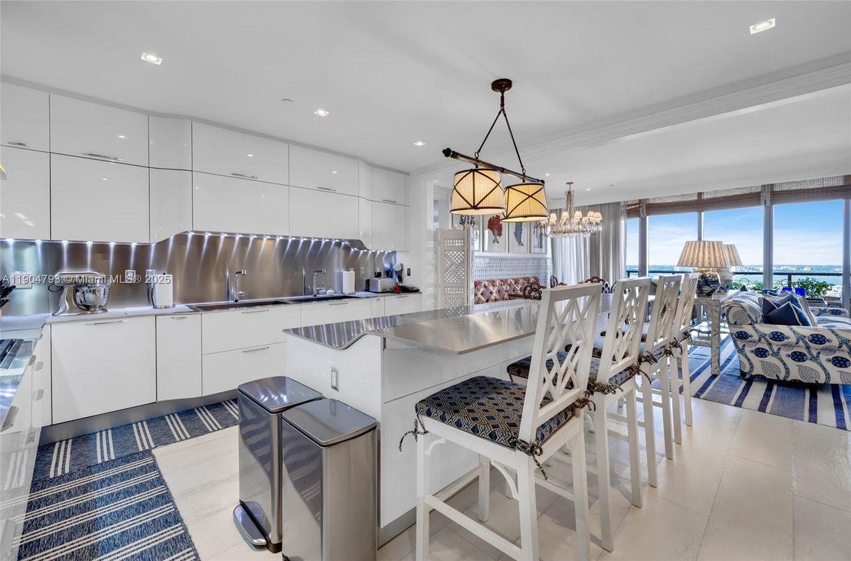 Chandelier, Dining room, Interior, Kitchen, Pendant Lights, Recessed Lighting, Stainless Steel Appliances, Water