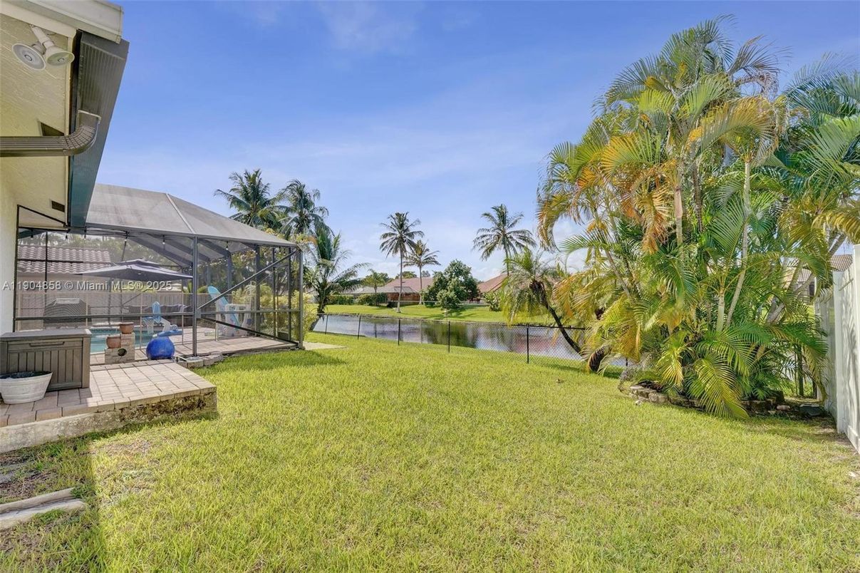 Backyard, Exterior, Water