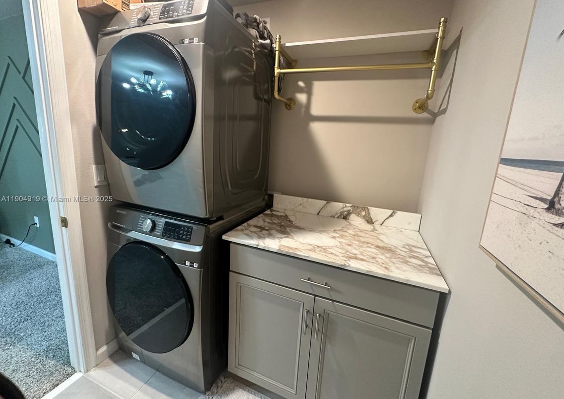 Interior, Utility Closets, Washer