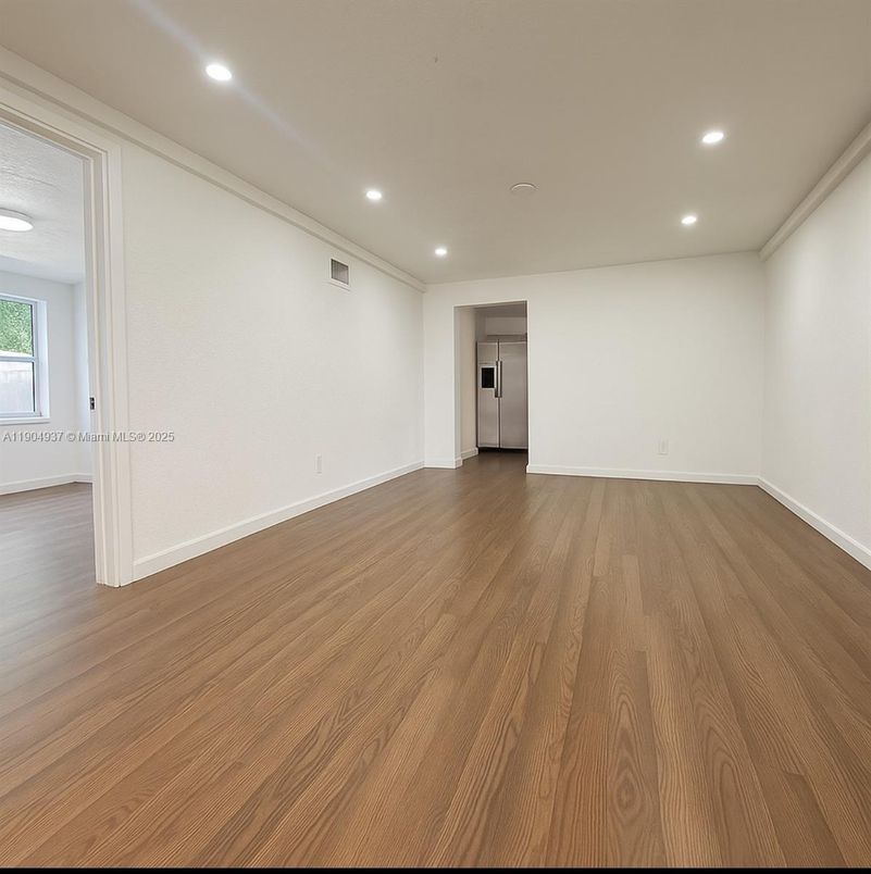 Empty room, Interior, Recessed Lighting, Wood Texture Flooring