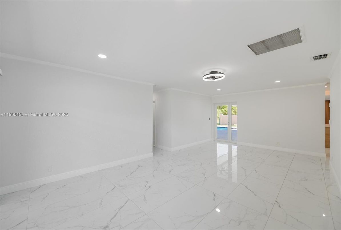 Empty room, Interior, Marble, Recessed Lighting
