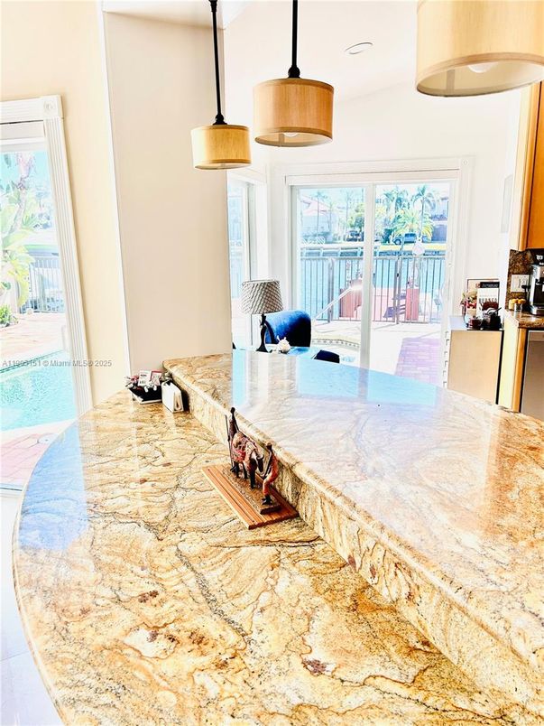 Interior, Pendant Lights, Recessed Lighting, Water