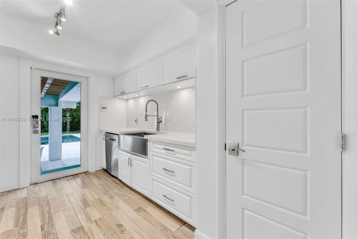 Interior, Kitchen, Wood Texture Flooring