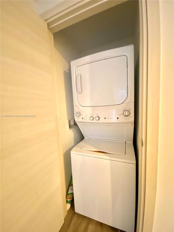 Interior, Utility Closets, Washer
