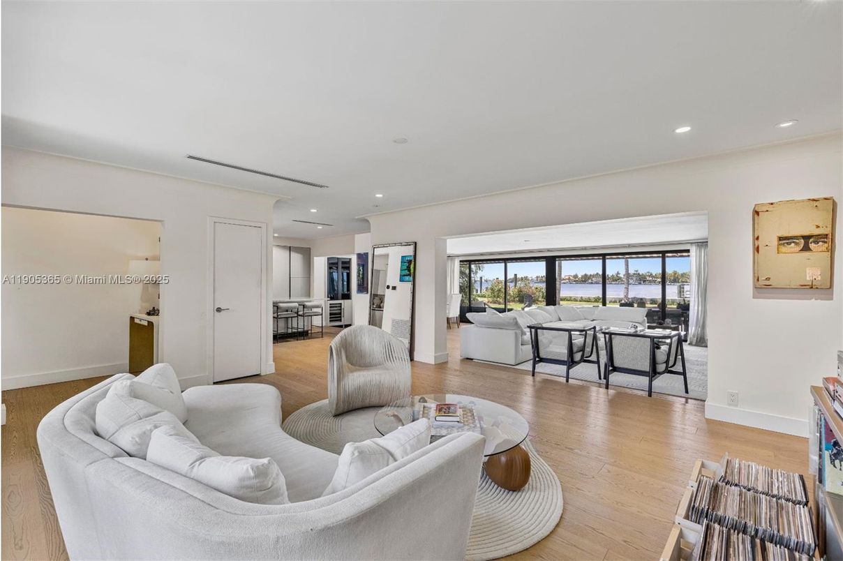 Interior, Living room, Recessed Lighting, Water, Wood Texture Flooring