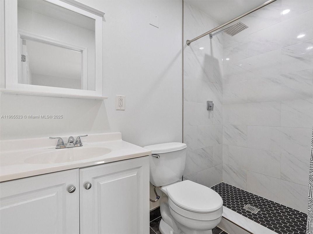 Bathroom, Interior, Marble Walls, Recessed Lighting
