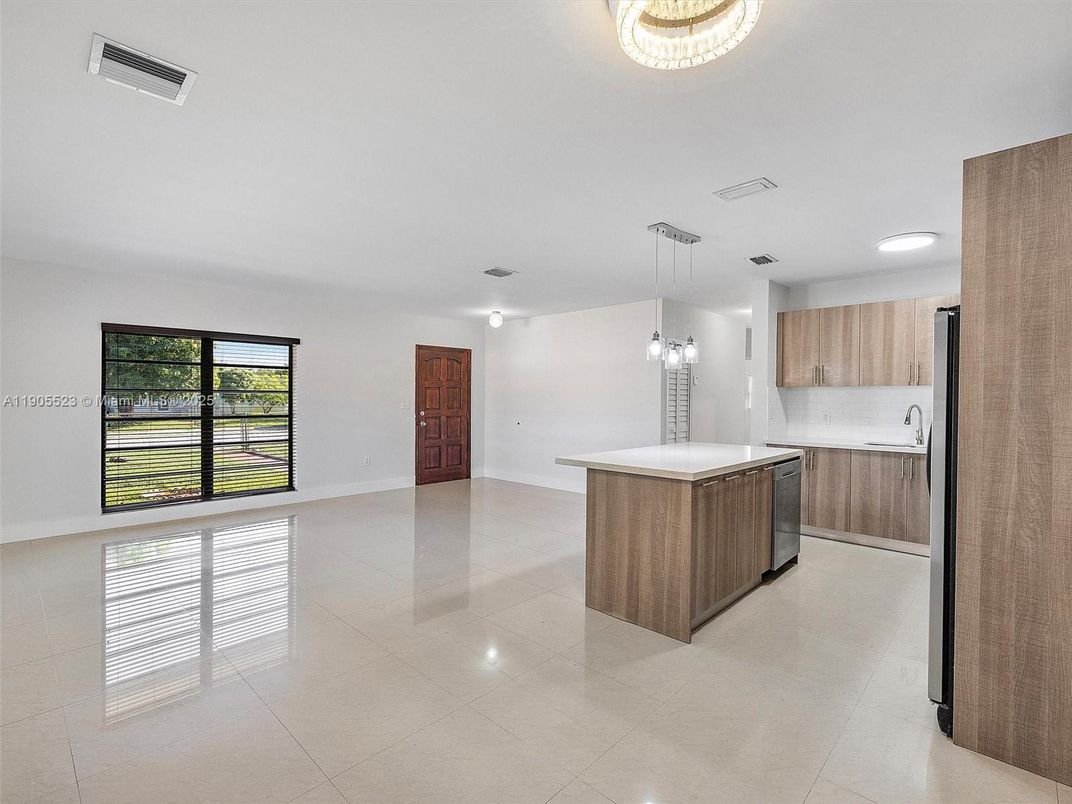 Interior, Kitchen, Pendant Lights, Recessed Lighting