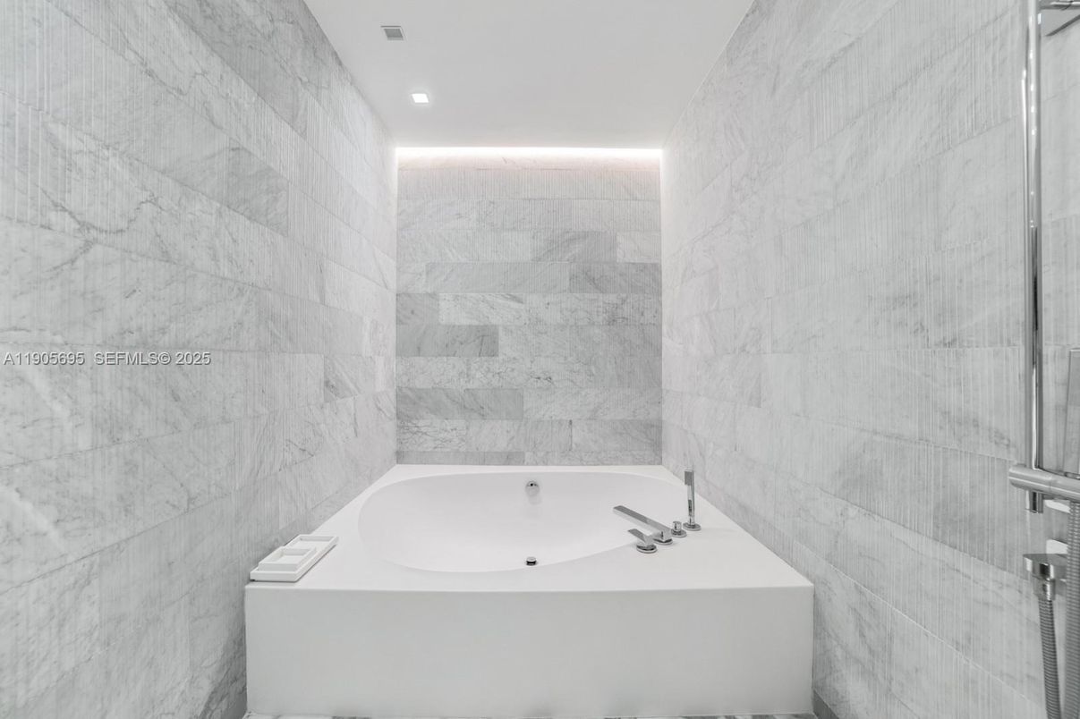 Bathroom, Interior, Marble Walls, Recessed Lighting