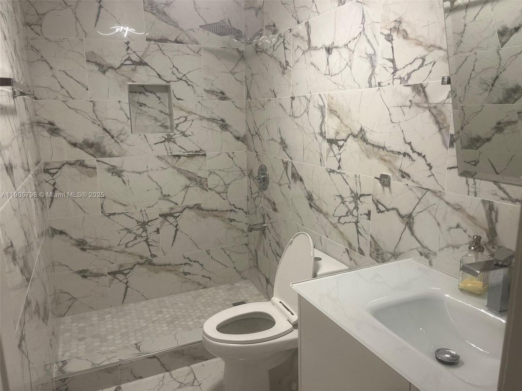 Bathroom, Interior, Marble Walls