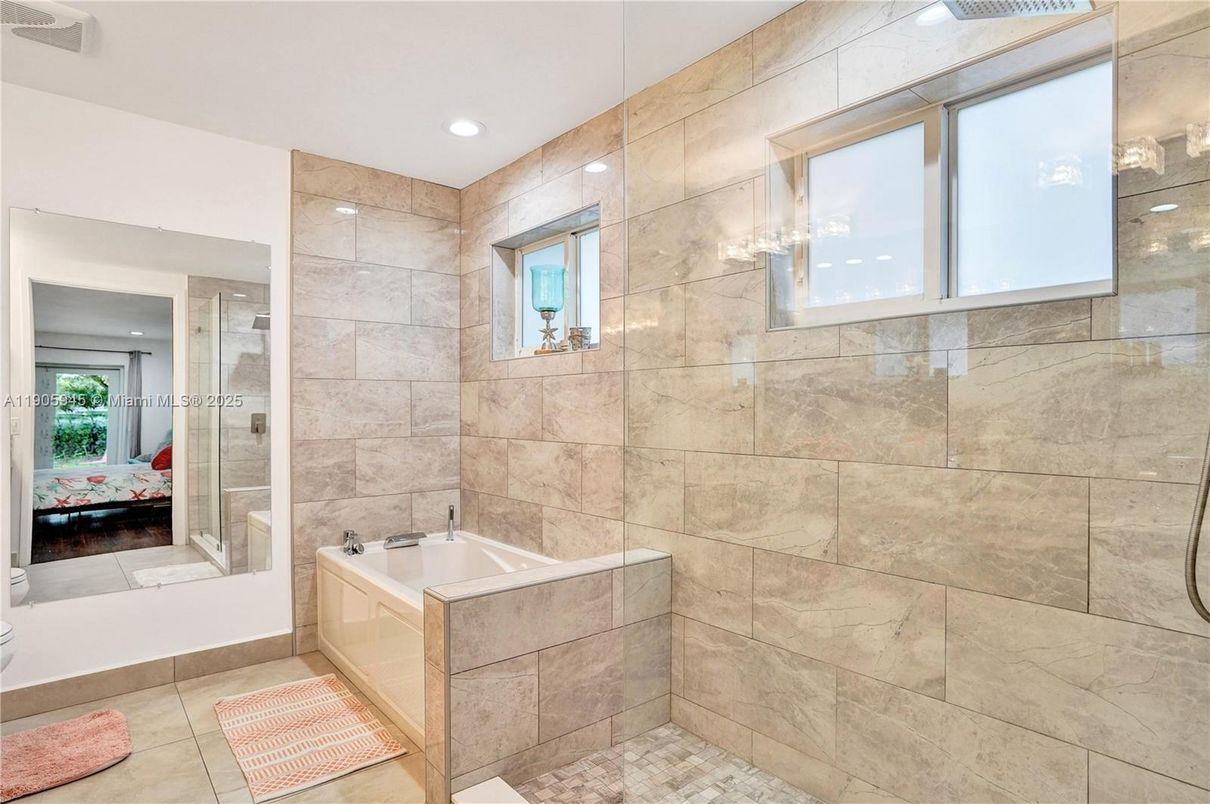 Bathroom, Interior, Recessed Lighting