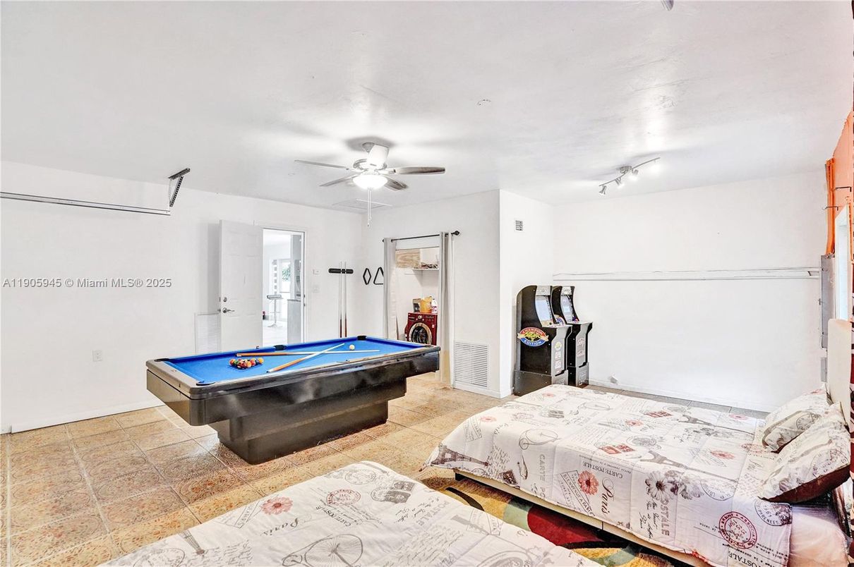 Bedroom, Billiard Table, Game Room, Interior