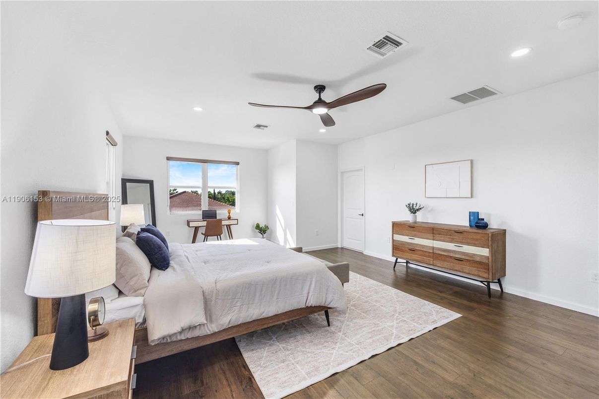 Bedroom, Interior, Recessed Lighting, Wood Texture Flooring