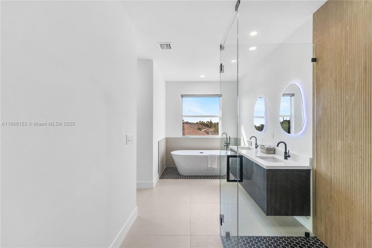 Bathroom, Dual Sink Vanities, Free Standing Baths, Glass Shower, Interior, Recessed Lighting