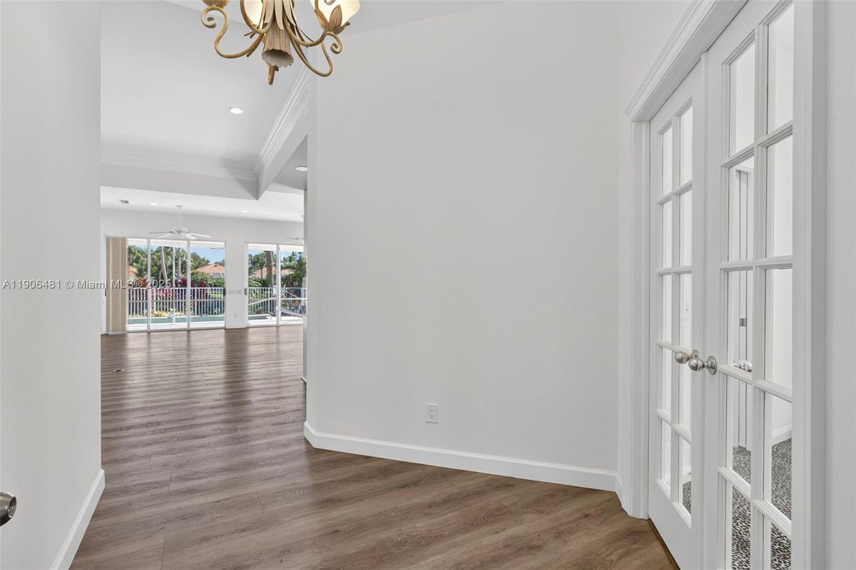Chandelier, Empty room, Interior, Recessed Lighting, Wood Texture Flooring