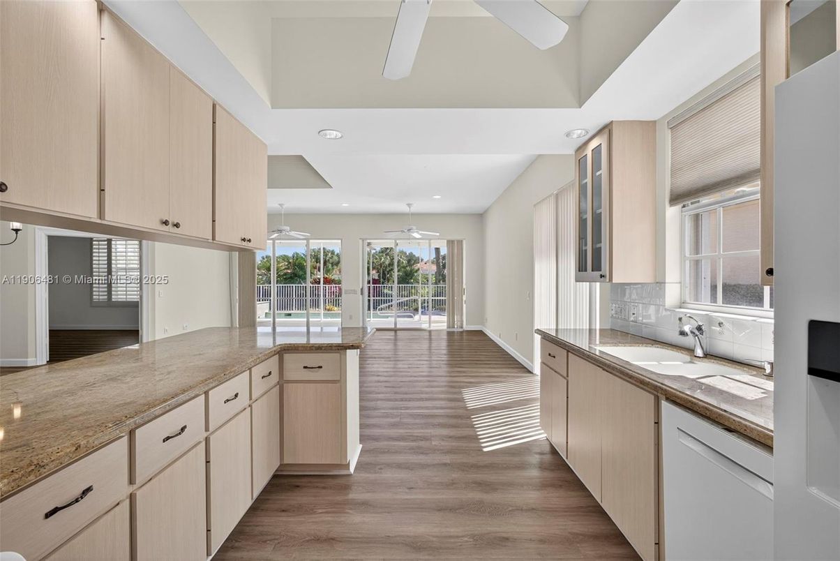Interior, Kitchen, Recessed Lighting, Wood Texture Flooring