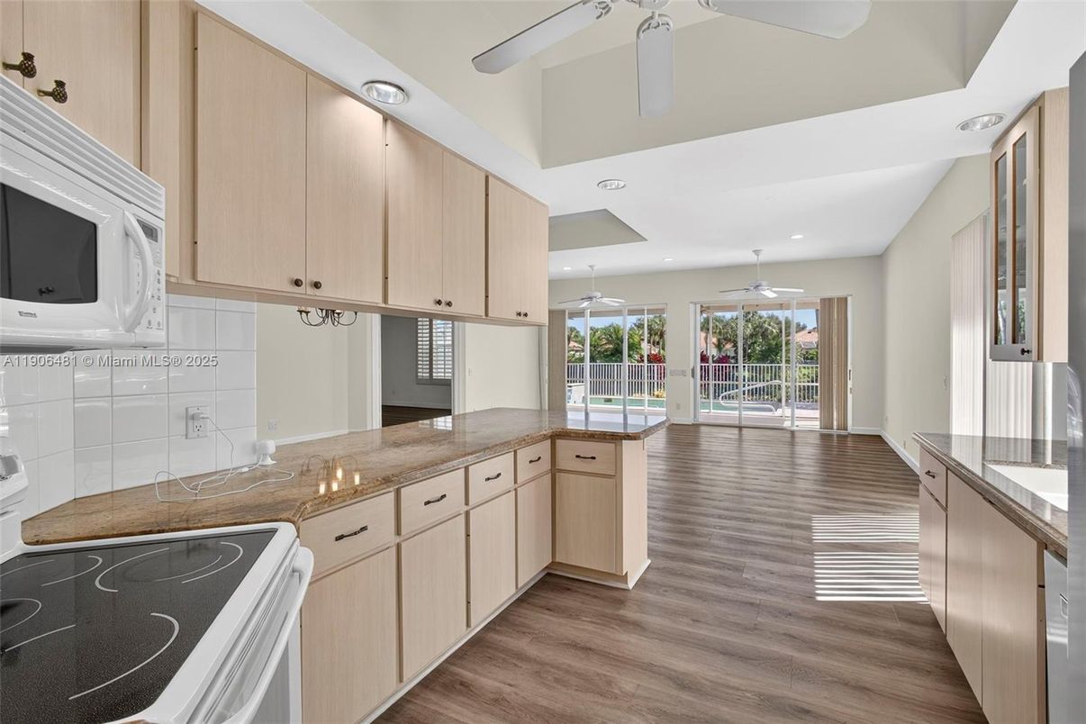 Interior, Kitchen, Recessed Lighting, Wood Texture Flooring
