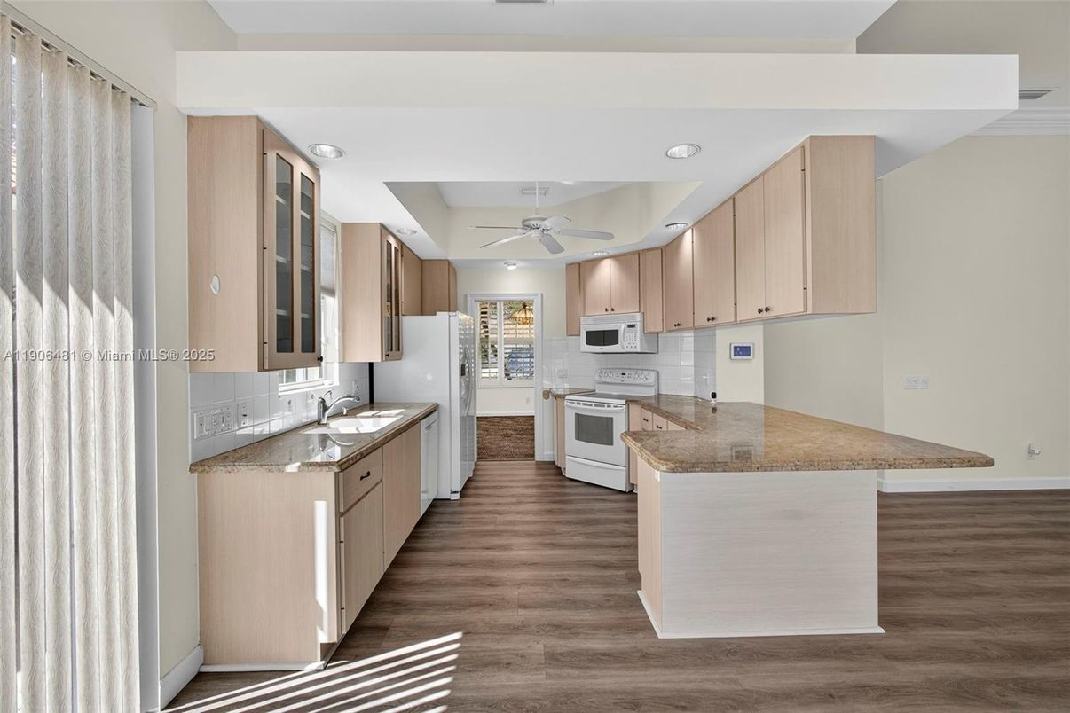 Interior, Kitchen, Recessed Lighting, Wood Texture Flooring