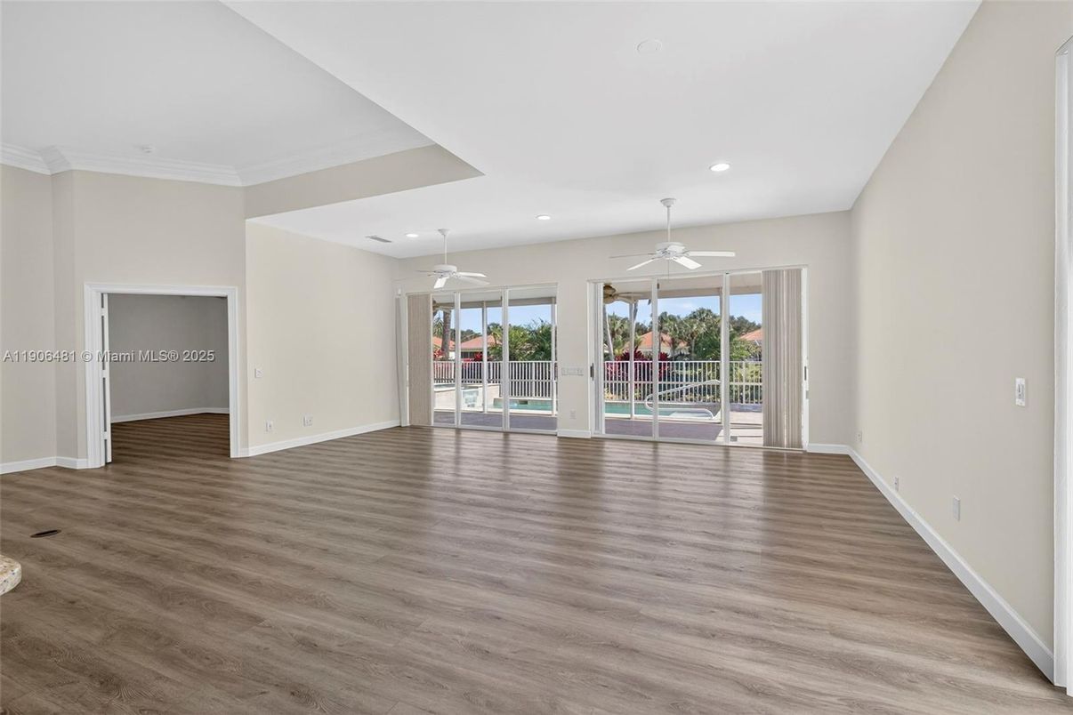 Empty room, Interior, Recessed Lighting, Wood Texture Flooring