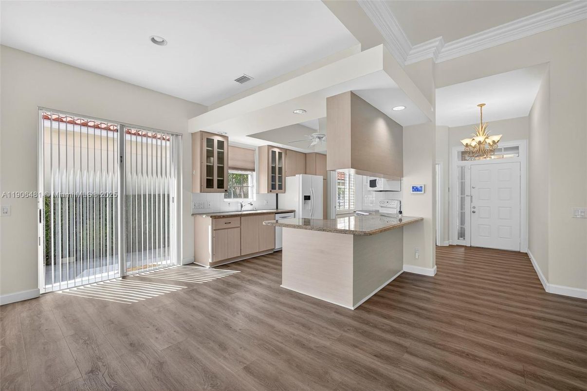 Chandelier, Interior, Kitchen, Recessed Lighting, Wood Texture Flooring