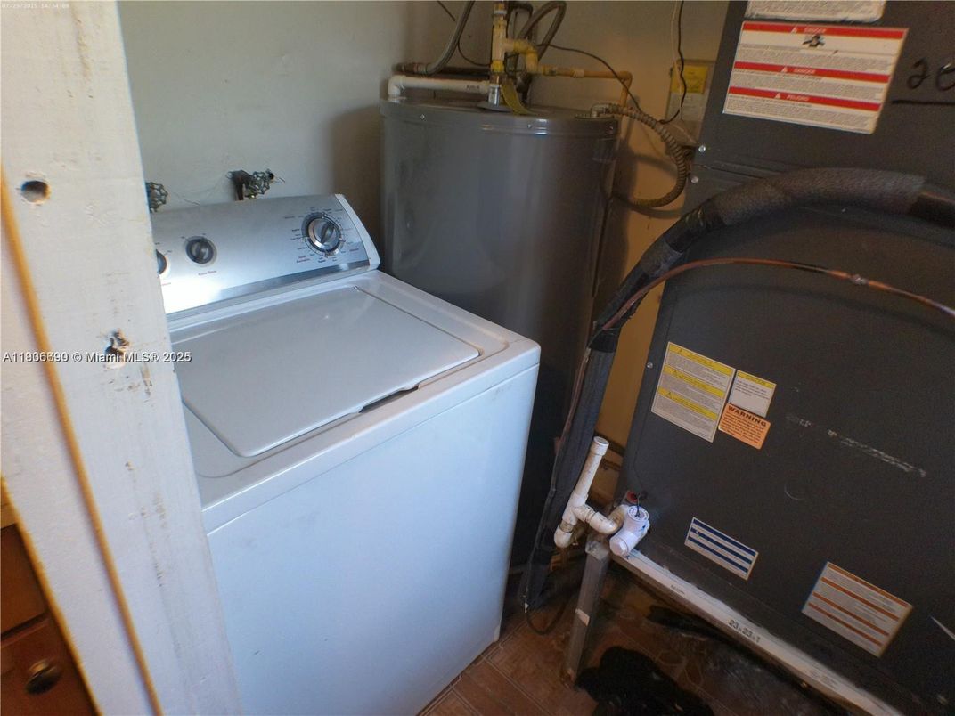 Interior, Utility Closets, Washer