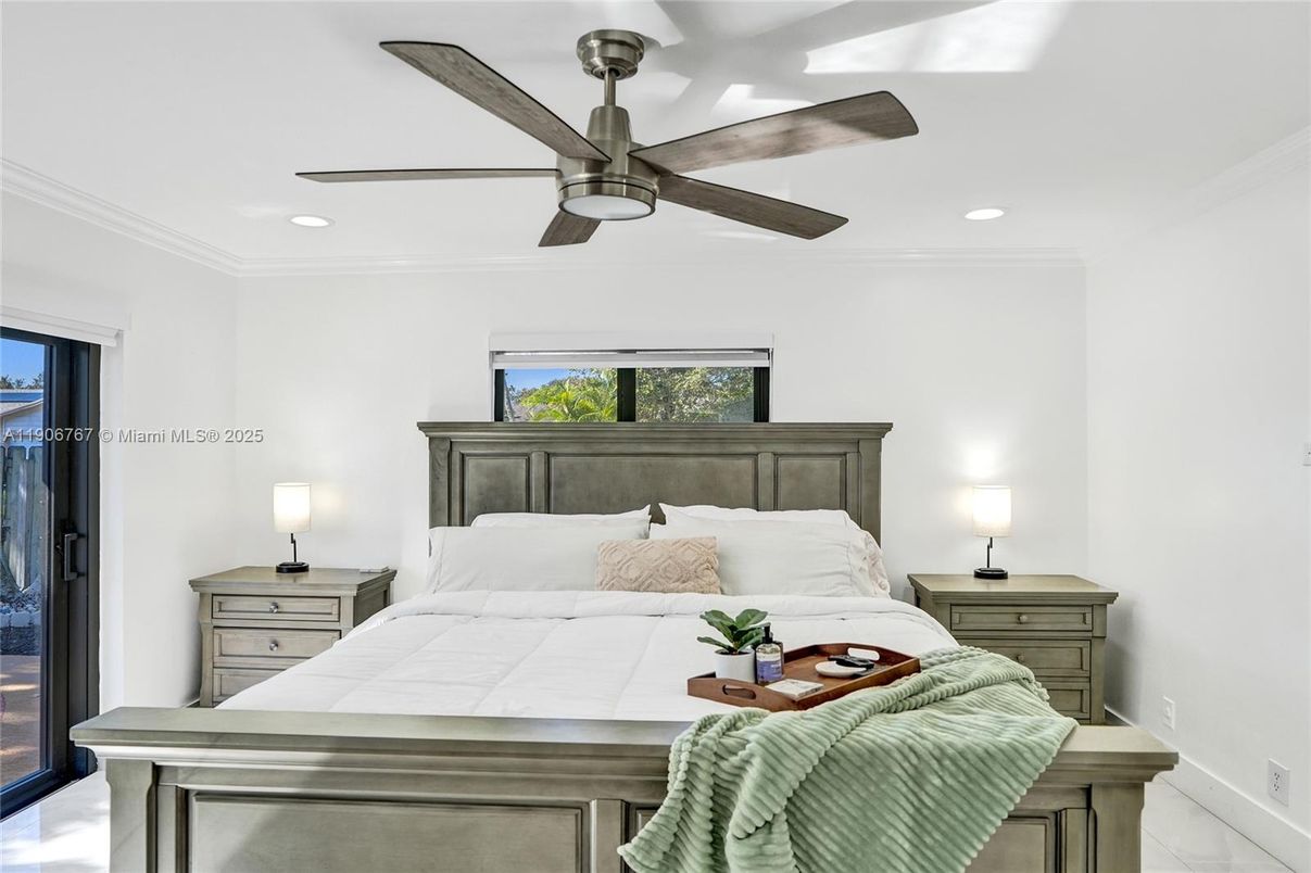 Bedroom, Interior, Recessed Lighting