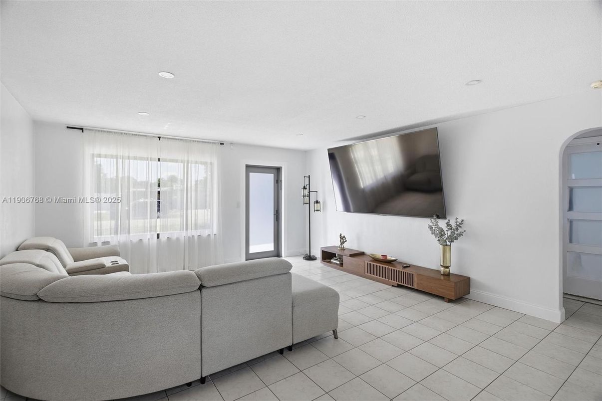 Interior, Living room, Recessed Lighting