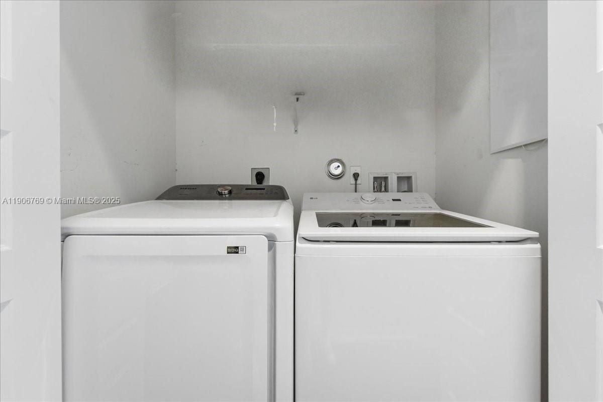 Interior, Utility Closets, Washer