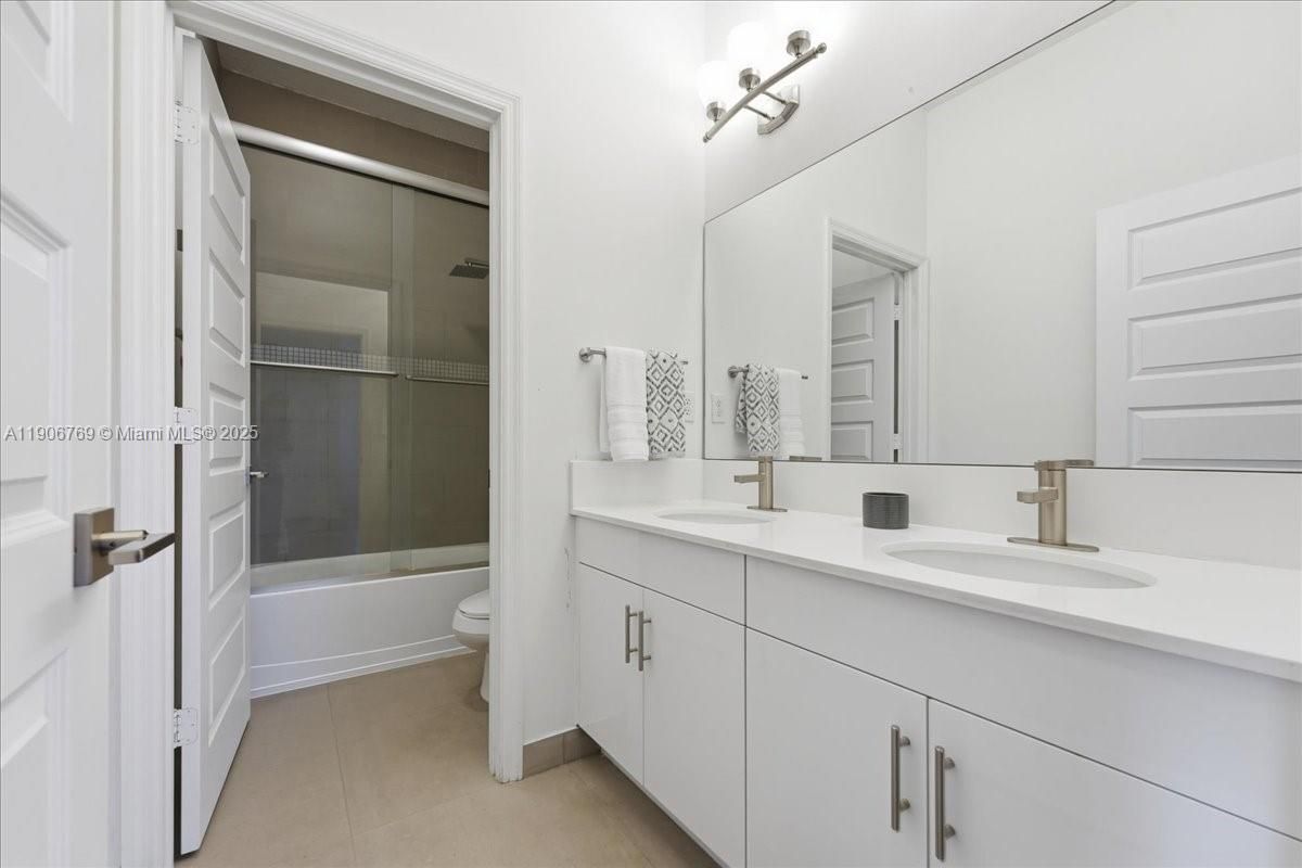Bathroom, Dual Sink Vanities, Glass Shower, Interior