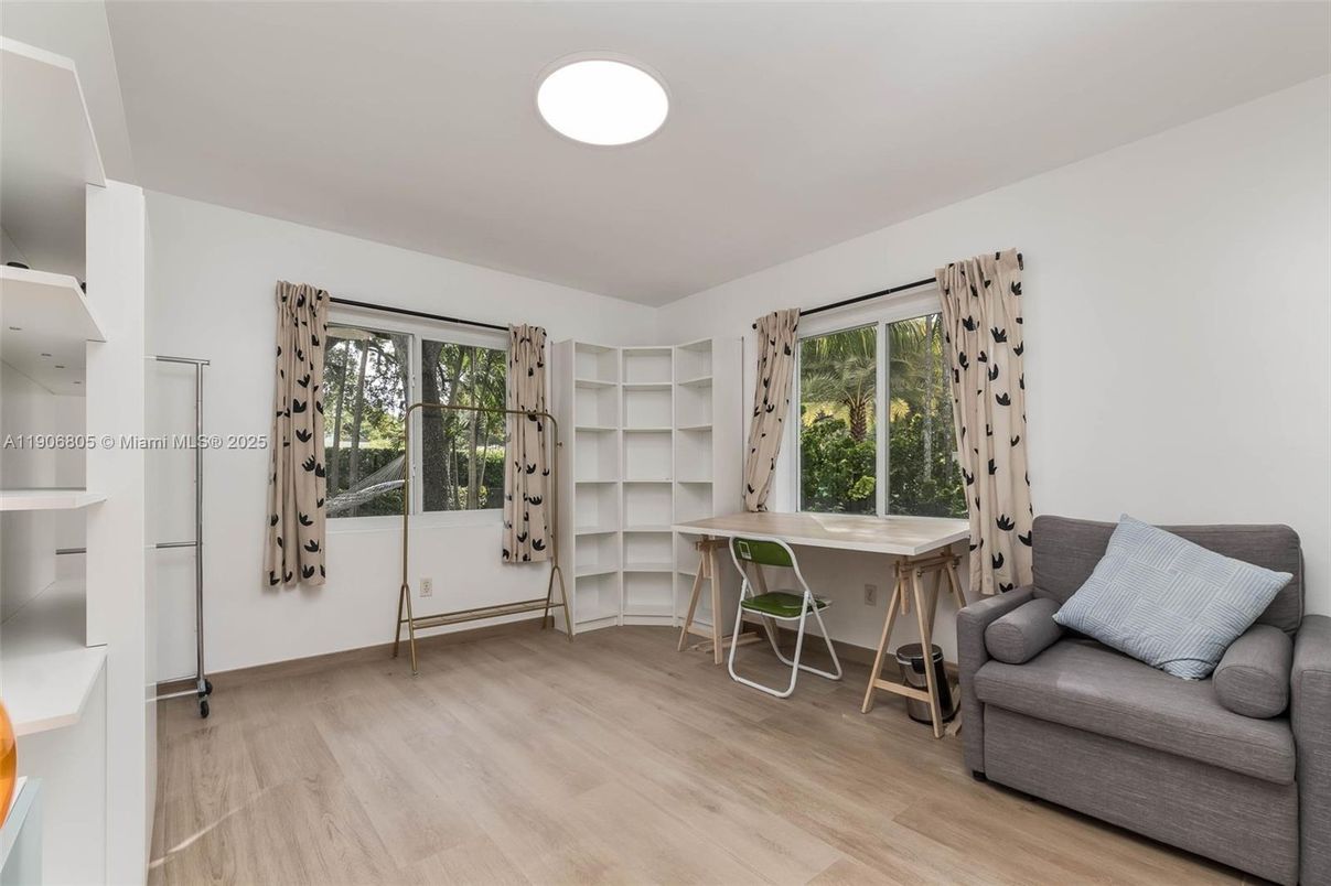 Home Office, Interior, Recessed Lighting, Wood Texture Flooring