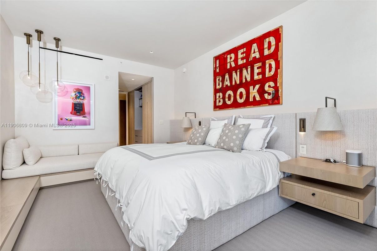 Bedroom, Interior, Pendant Lights, Recessed Lighting