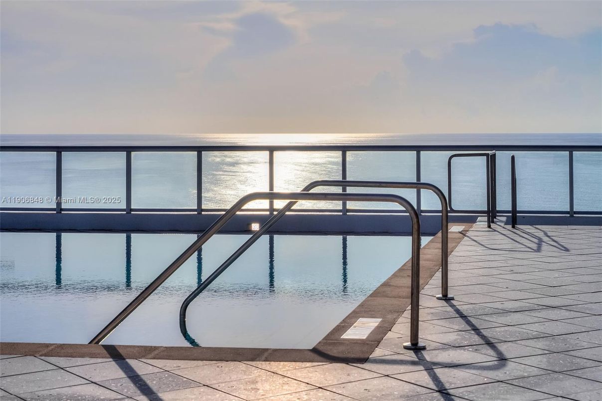 Exterior, Pool, Water