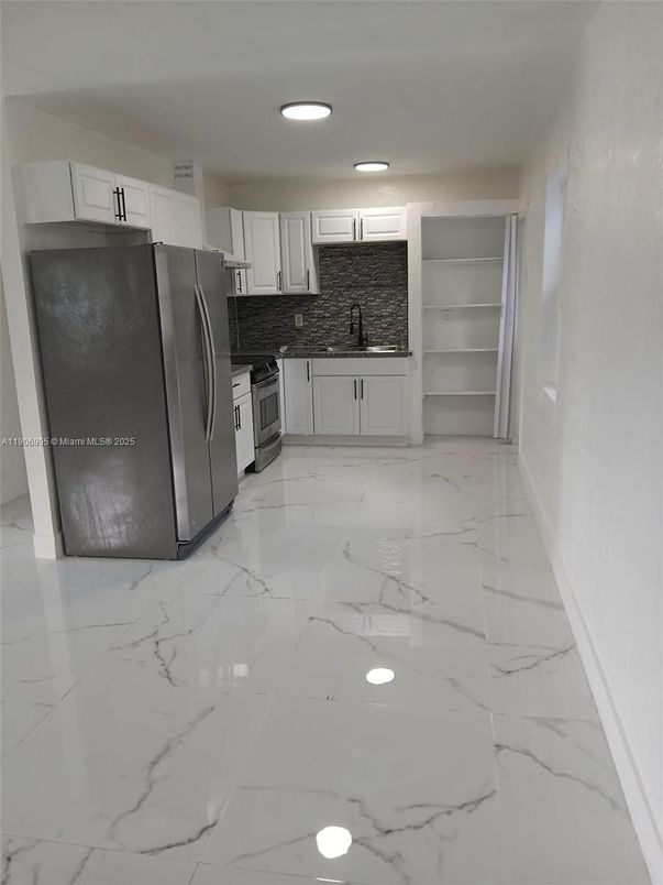 Interior, Kitchen, Marble, Recessed Lighting