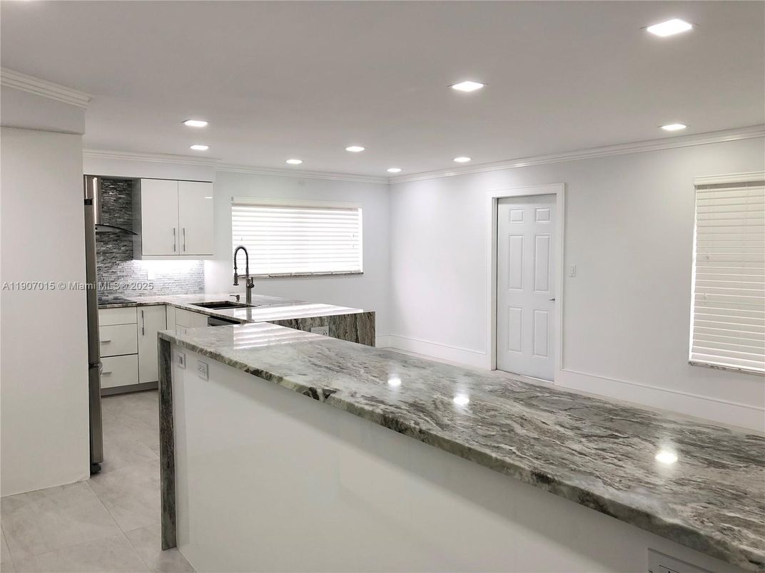Interior, Kitchen, Recessed Lighting