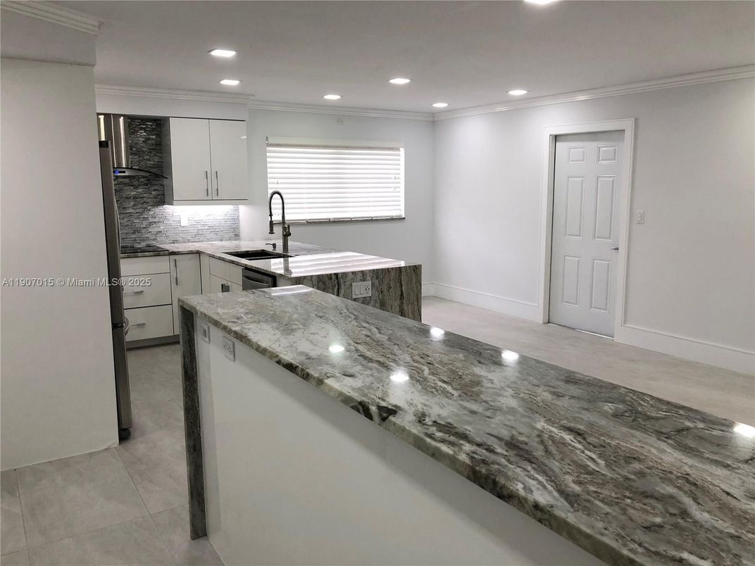 Interior, Kitchen, Recessed Lighting
