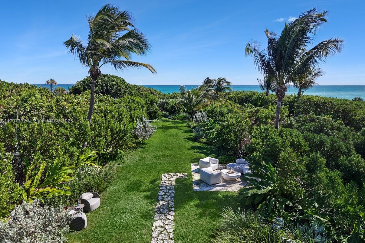 Backyard, Exterior, Water