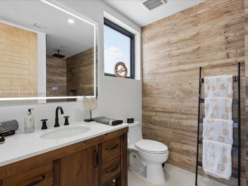 Bathroom, Interior, Recessed Lighting, Wooden Walls